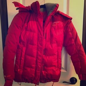 800 fill down jacket from mountain hardware